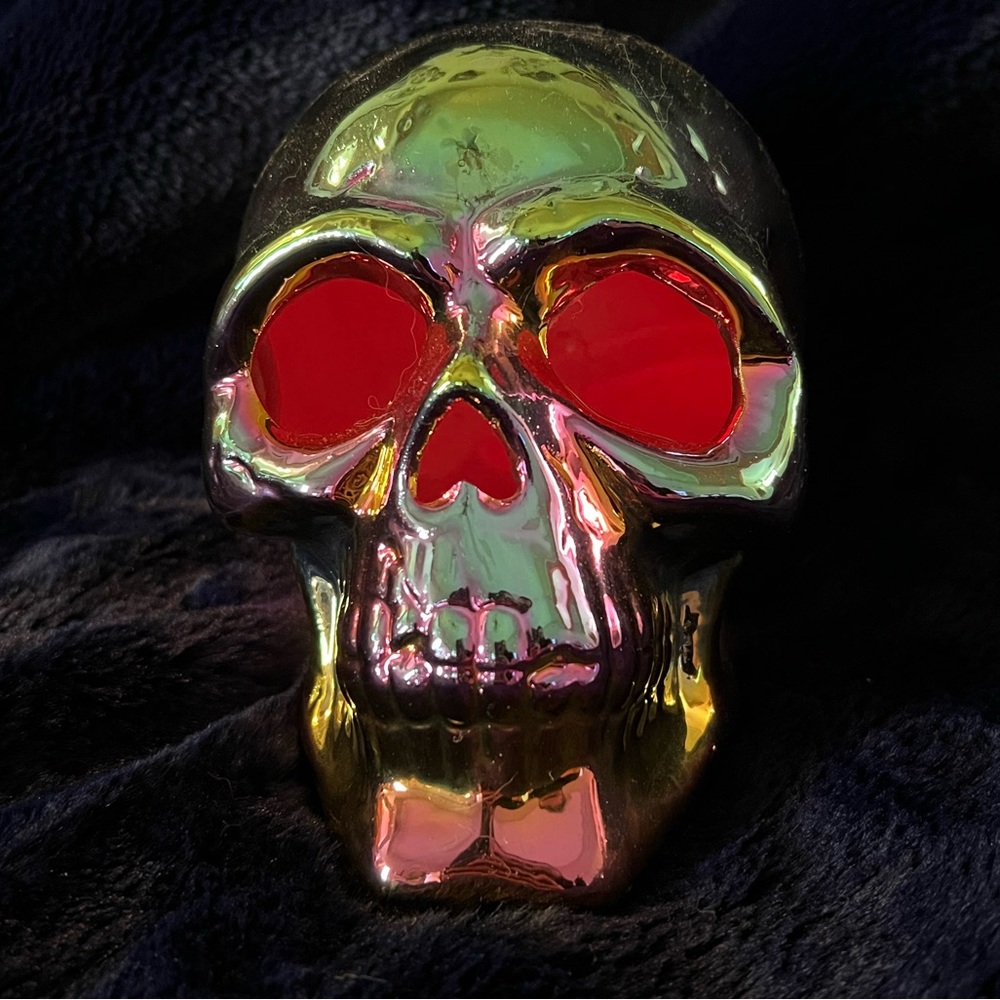 Multi Colored Iridescent LED Light Up Skull